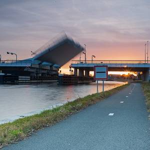Onthemove/Maximabrug opent.jpg